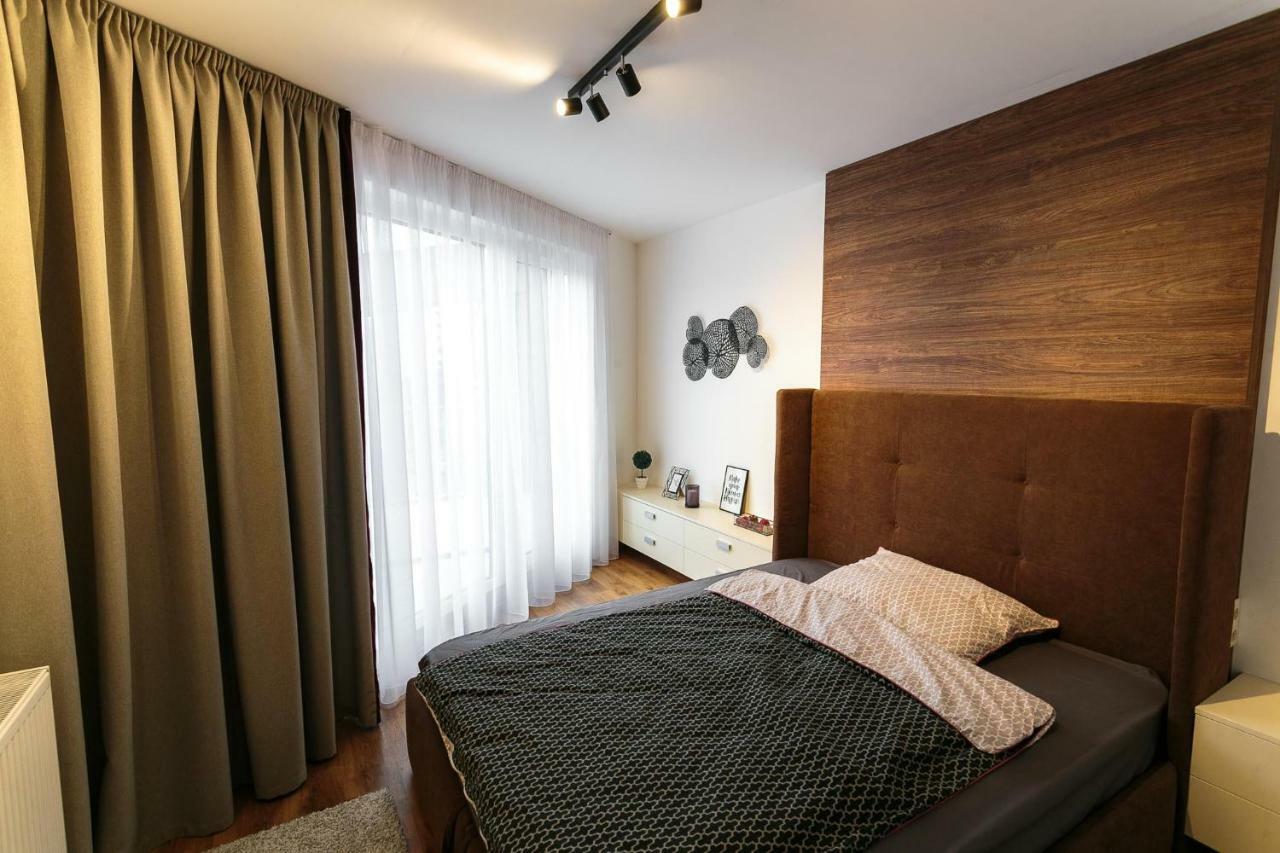 Doczy Private Apartment Debrecen Exterior foto